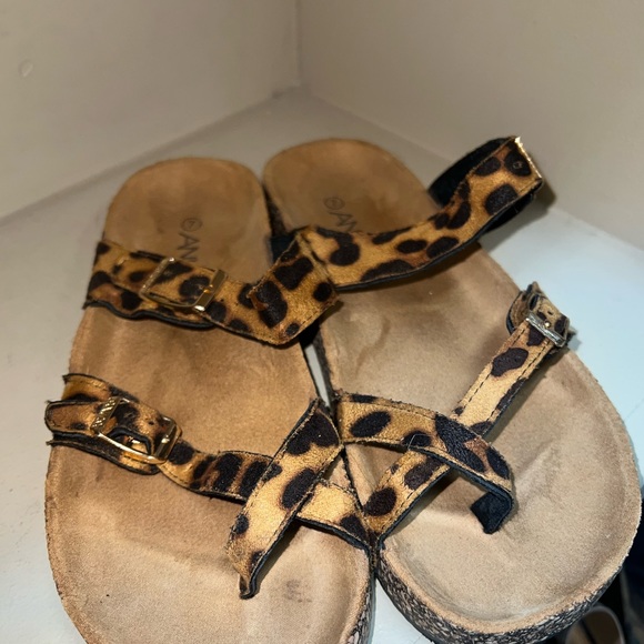 Anna Leopard Print Slider Sandals - Picture 3 of 5